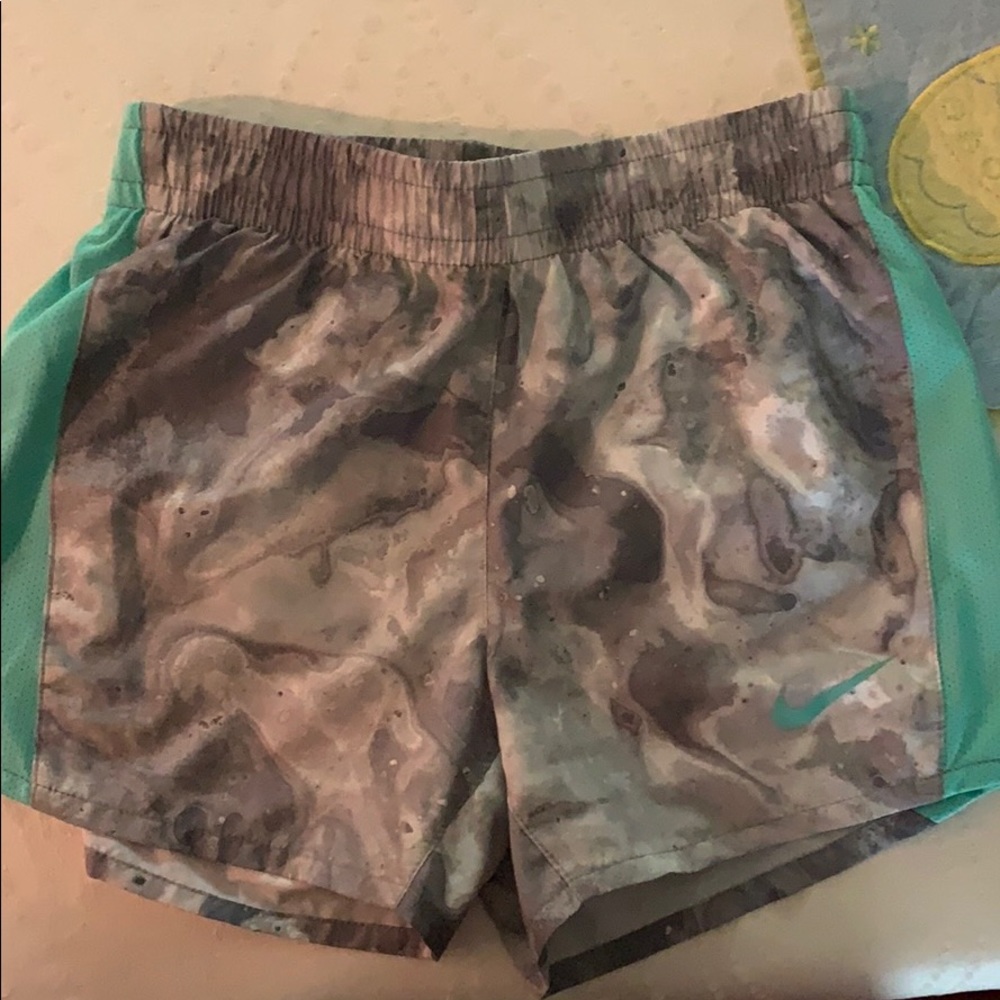 nike girl shorts